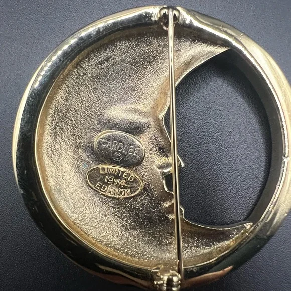 Rare Limited Edition Carolee Gold and Silver Tone Crystal Moon Brooch - Picture 3 of 4